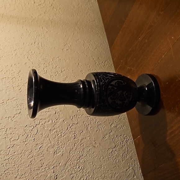 VTG Black Onyx Floral Etched Castlecore Outdoor Patio Vase - Picture 2 of 10